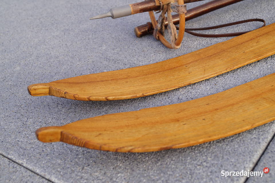 Stare narty jesionowe 177 z kijkami Pruchnik