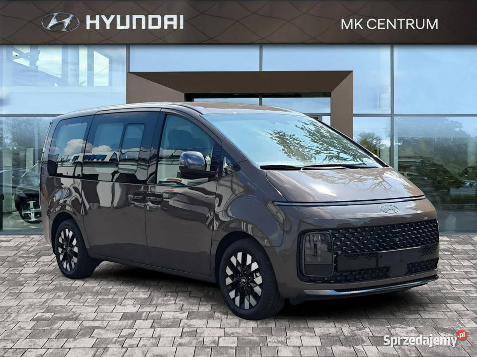 Hyundai Staria Świetna 16 TGDI HEV 6AT 2WD 225 łódzkie