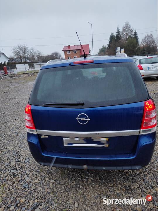 Opel Zafira 2011 z hakiem benzyna Lubaczów