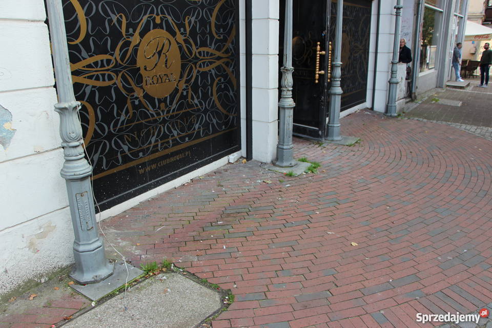 Słupy latarnie żeliwne stylowe zadaszenie Sopot