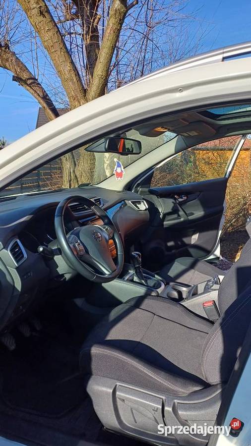 Perłowy Nissan Qashqai że szklanym dachem Kraków sprzedam