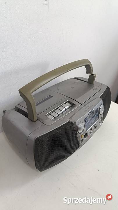 Radiomagnetofon przenośny z CD SONY CFDV27L Poznań