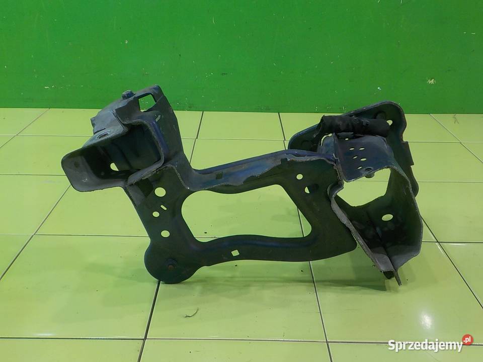 VOLVO C30 20 D 07r 2D podluznica lewa przod