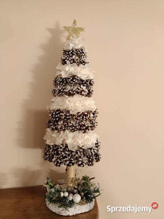 Nietuzinkowa choinka z szyszek Starogard Gdański