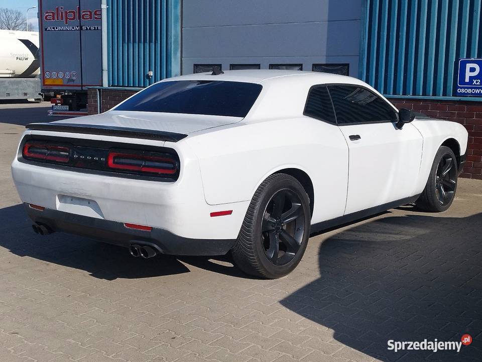 Dodge challenger 36 V6 lift pakiet SRT 305 Lublin