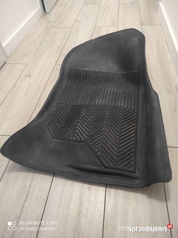 Oryginalny dywanik do mercedesa w124 1246803540 Kulesze Kościelne