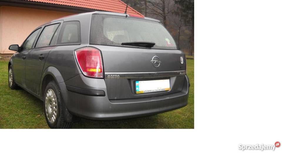 Opel Astra H III Essentia Kombi 16 zadbane drugi Rok produkcji 2004 Kraków sprzedam