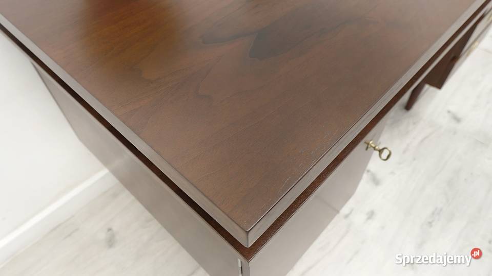 Biurko z czasów PRL profesjonalnej renowacji Jerka sprzedam