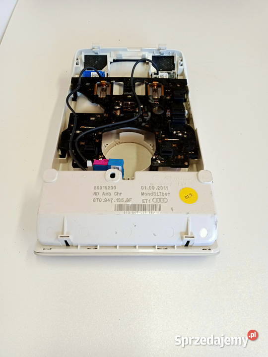 LAMPKA PODSUFITKI AUDI A4 B8 A5 8T 8T0947135BF wielkopolskie Rakoniewice