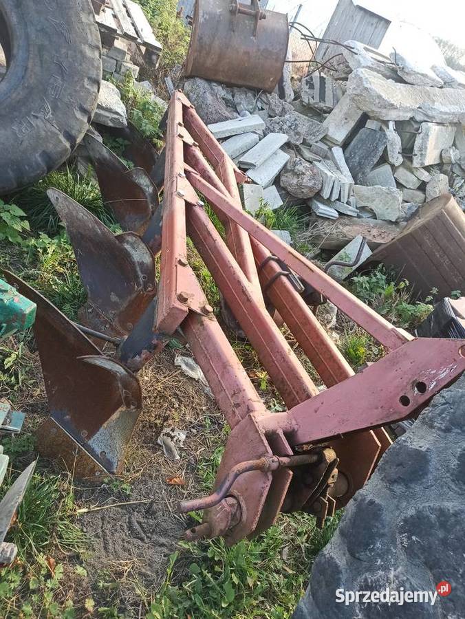 Pługi 4 Grudziądzkie na wysokiej słupicy Chełm sprzedam