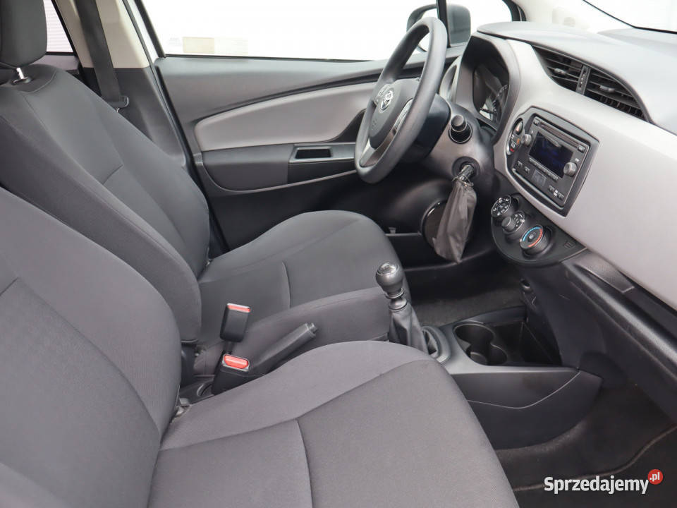Toyota Yaris 15 Dual VVTi isofix Piaseczno sprzedam