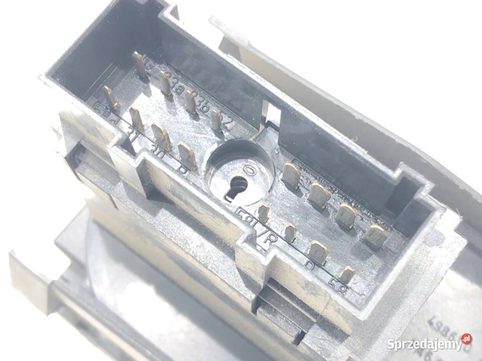 WŁĄCZNIK ŚWIATEŁ FORD FOCUS II 7M5T13A024LA 0413