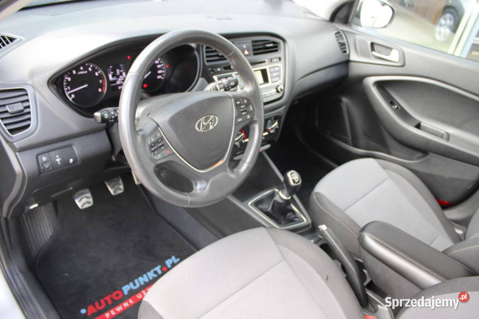 HYUNDAI i20 2017r Salon Polska Czujniki Tył Bielsko-Biała