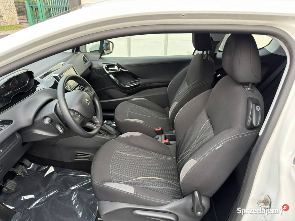 Peugeot 208 RatyZamiana Gwarancja bogato światła przeciwmgielne Gdów