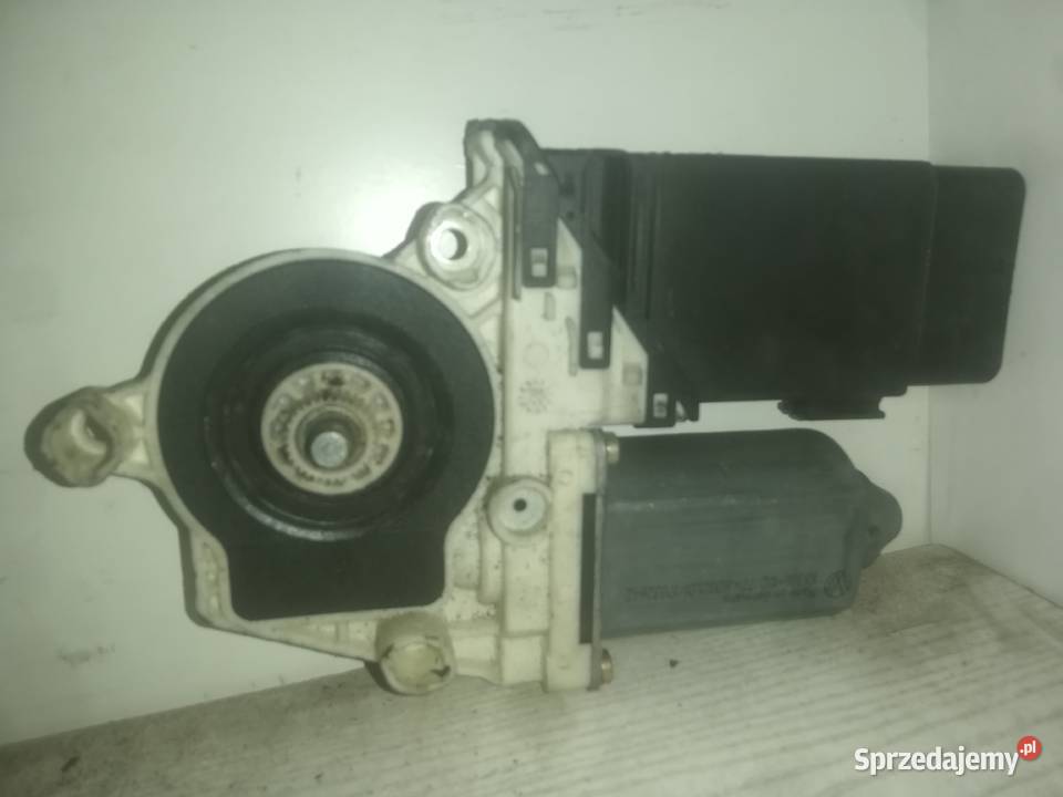 SILNICZEK SZYBY Tył oCTAVIA Golf iv V vi silnik Pozostałe Grajewo