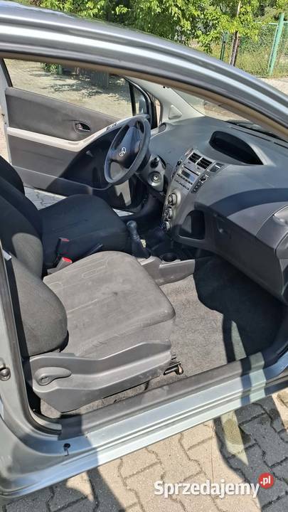 Toyota yaris Mała Nieszawka