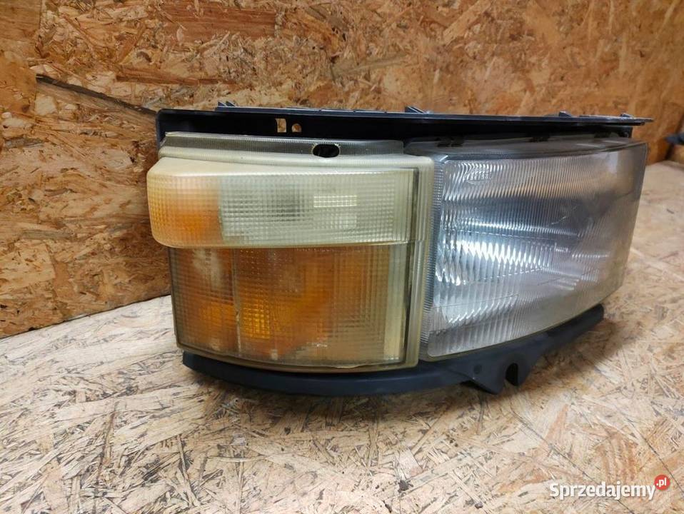 Reflektor Lampa Prawa Scania R 2007 Pozostałe Pleszew
