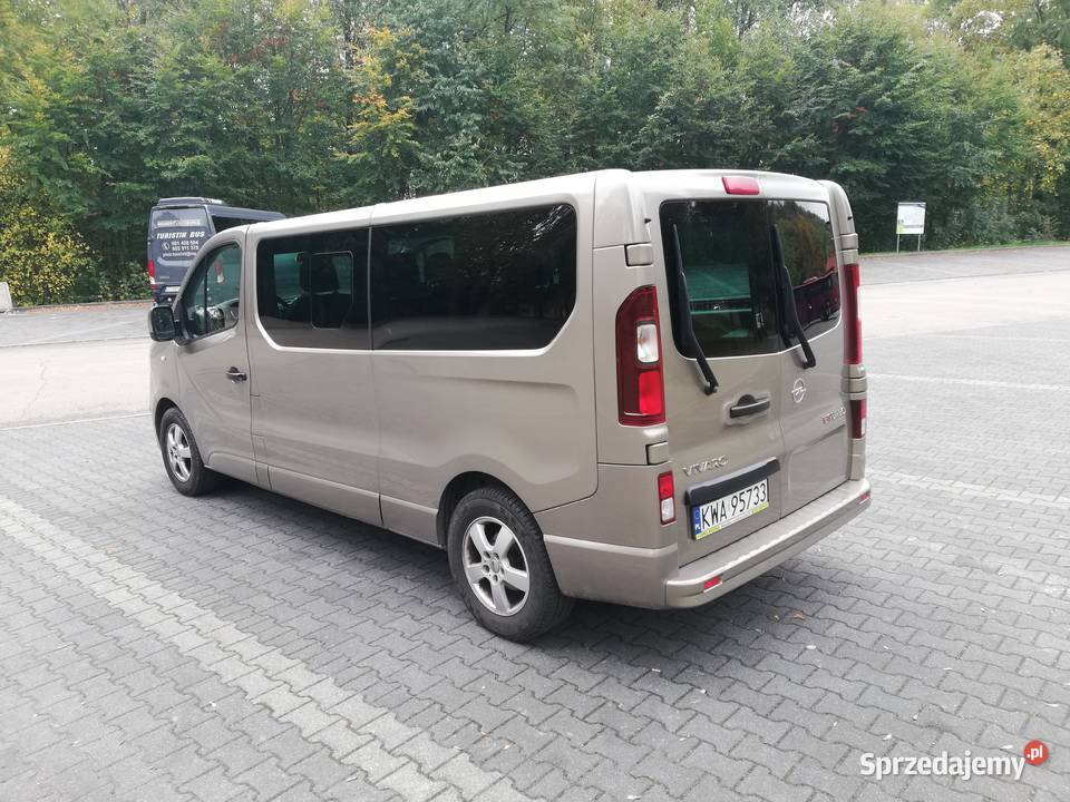 Opel Vivaro II 16 145 LongSalon wielofunkcyjna kierownica Vivaro
