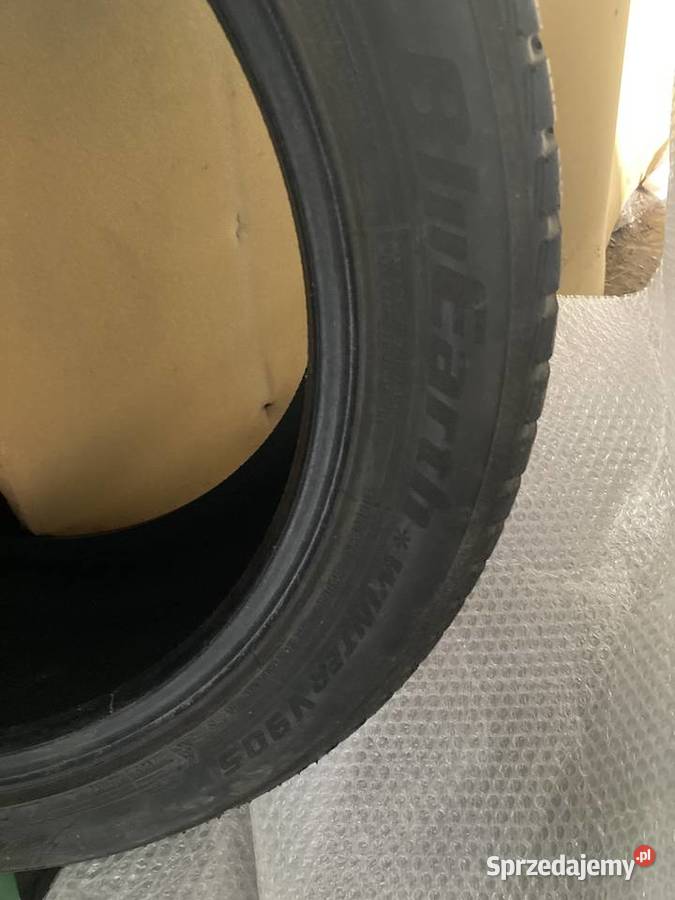 Opony zimowe YOKOHAMA 2554519 rocznik 2021 sprzedam