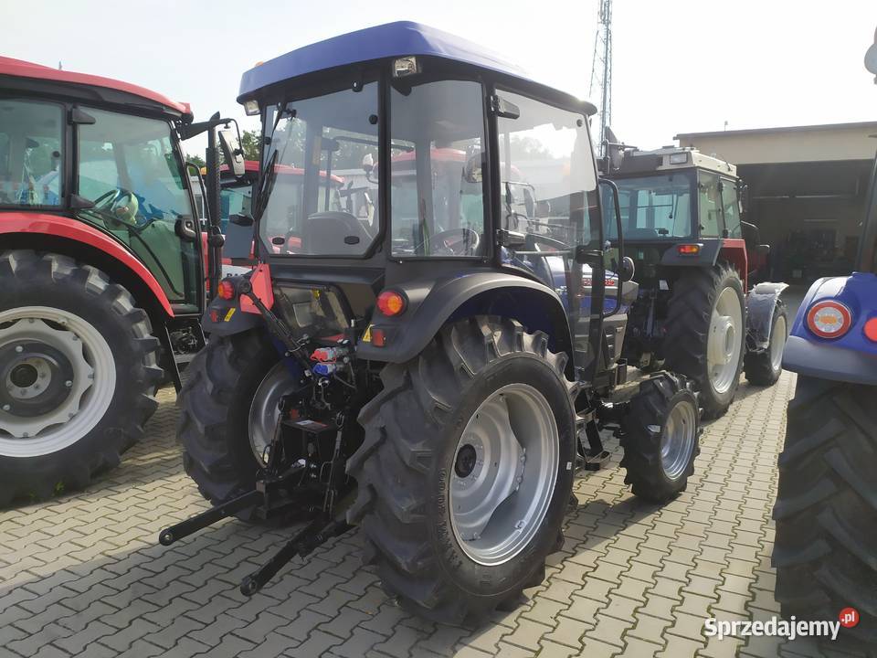Ciągnik rolniczy FARMTRAC 555DTc V Dostępny ręki Ciągniki