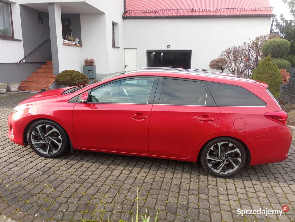 Toyota Auris II Sport Touring 16 Valvematic 1600cm3 Pawłowice
