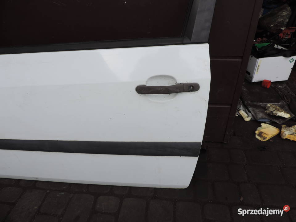 DRZWI LEWY PRZÓD FORD FIESTA MK6 FL 3D KOLOR H7