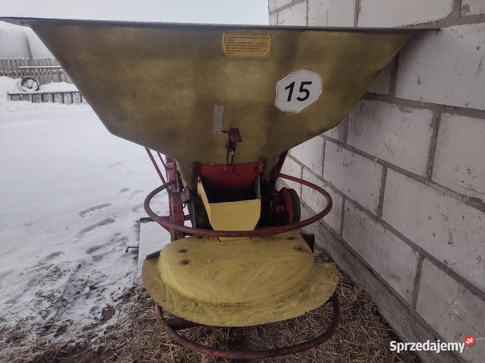 Rozsiewacz nawozu wapna Motyl Kłos wywrotka Zaręby