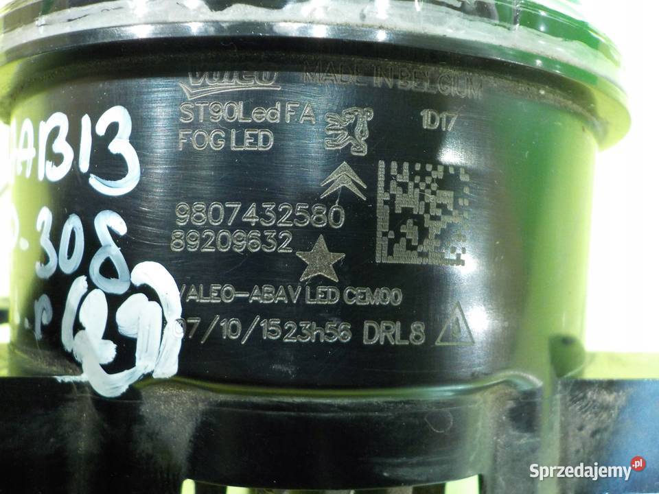 PEUGEOT 308 II GT 16r HB 5D halogen lewy osobowe Suków