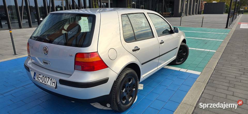 Volkswagen Golf IV 16 102 5 DRZWI Super Stan warmińsko-mazurskie Elbląg