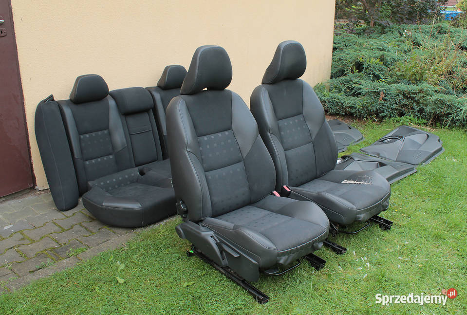Fotele komplet boczki VOLVO S60 2005r LIFT Rok produkcji 2005