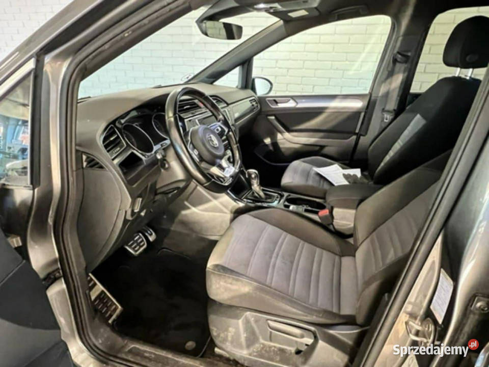 Volkswagen Touran III 2015 Sadlno