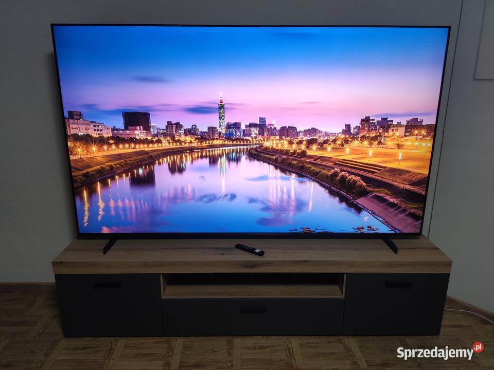 TCL 98P745 98″ 4K 144Hz + Szafka RTV 230 cm + Pełna Ochrona do 09.2029