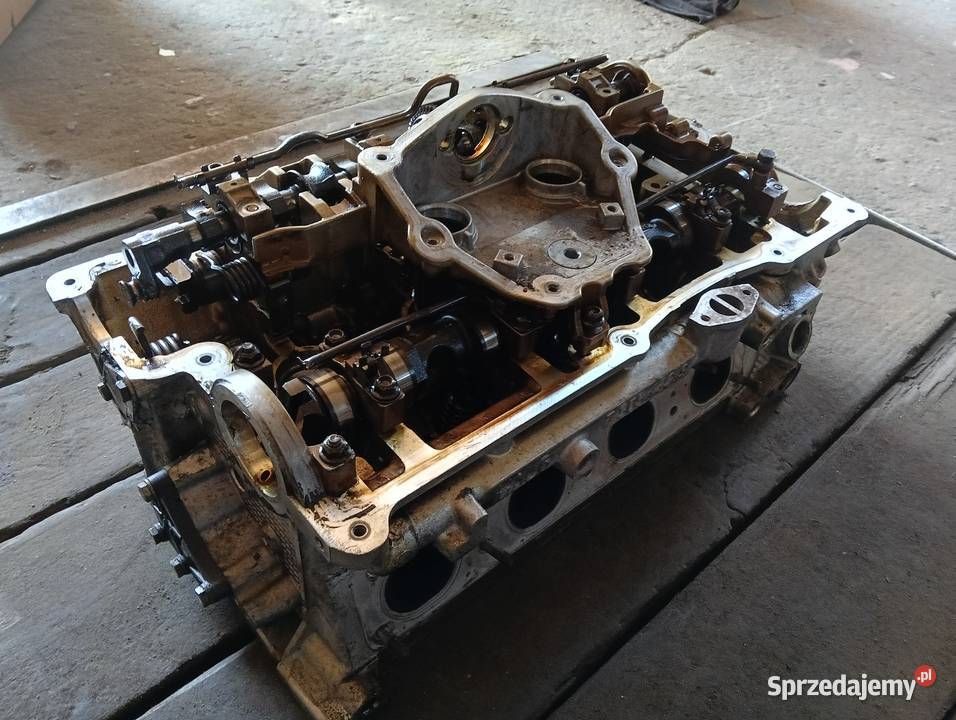 Głowica N46B20B BMW E90 E91 129 z wałkami Głowice cylindrów łódzkie Wieluń