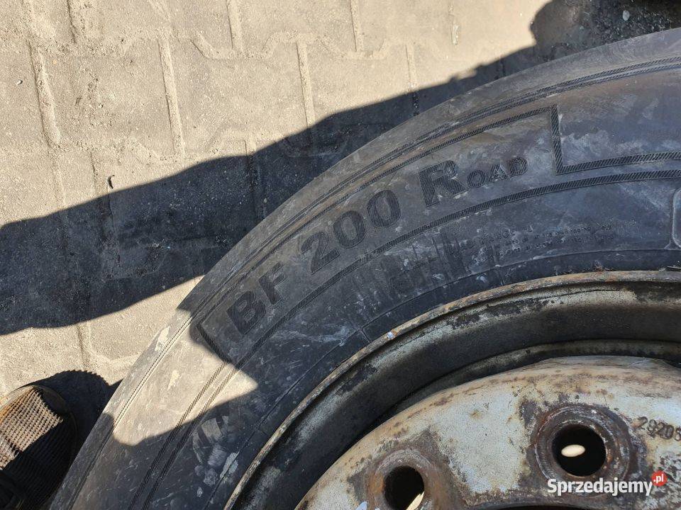 OPONA 225 VOLVO FH 13 400 BARUM 31580 R225