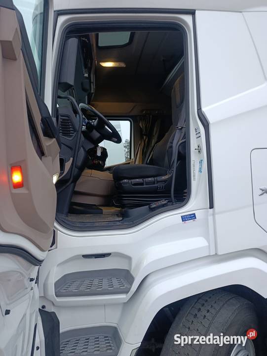 Ciągnik siodłowy DAF XG 480 480KM Józefów