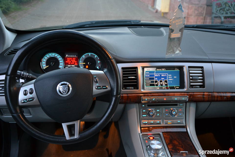 Jaguar XF bogata wersja piękne jasne skóry lubelskie Panieńszczyzna sprzedam