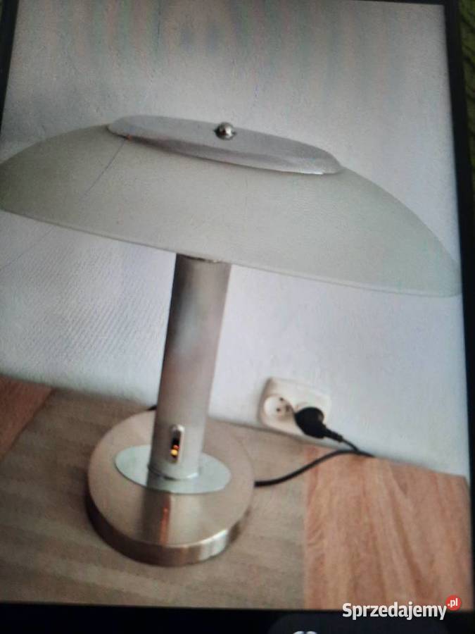 Do salonu sypialni