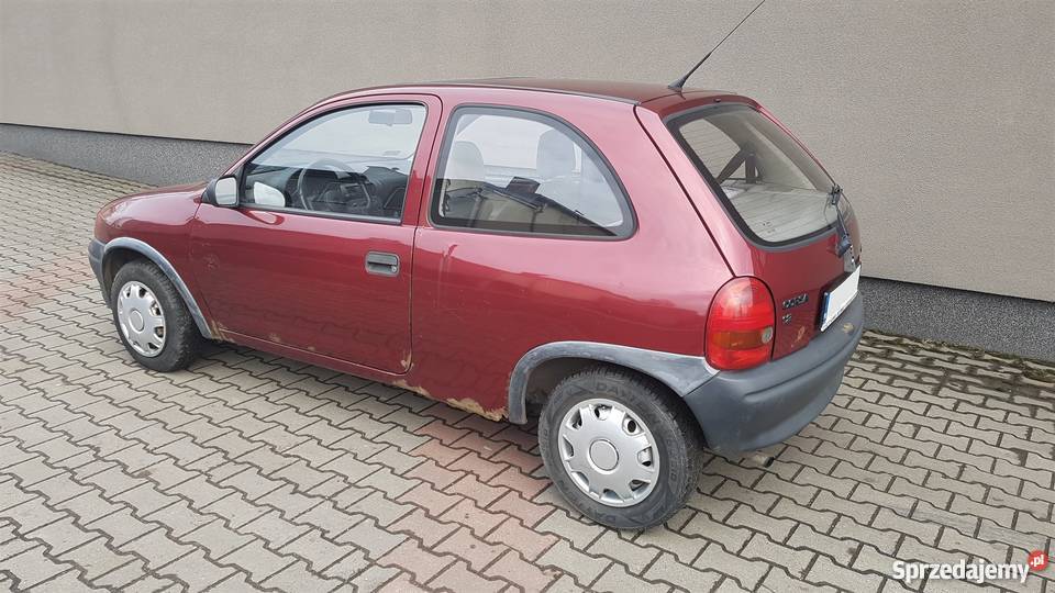OPEL CORSA B 1993 12 PALI JEŹDZI ważny przegląd Rok produkcji 1993 Corsa śląskie Chorzów
