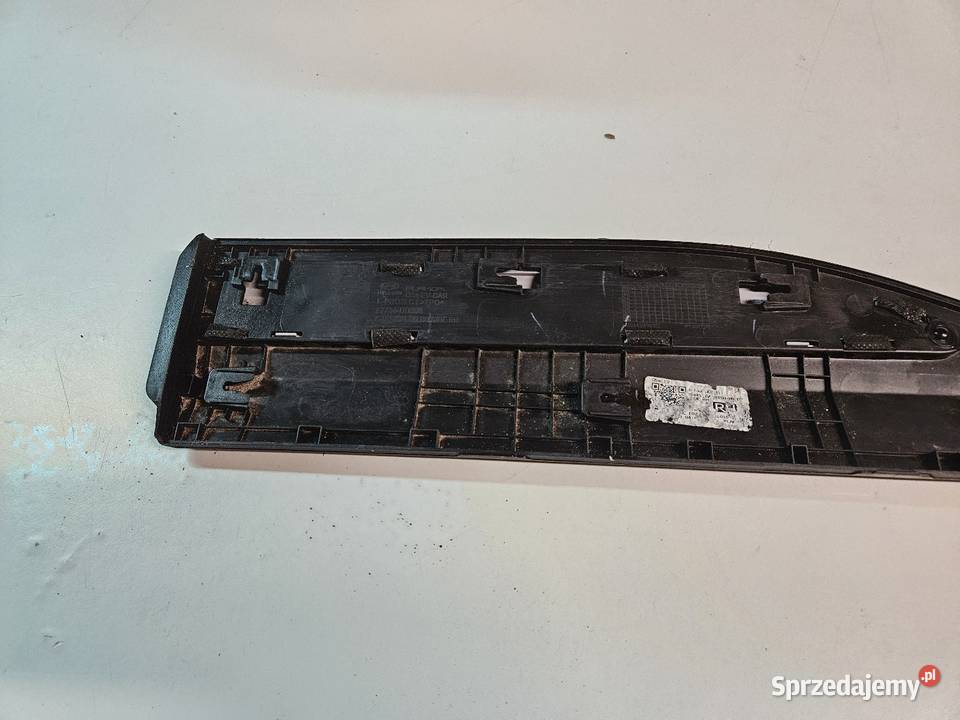 HYUNDAI KONA I EV LISTWA DRZWI PRAWY TYŁ PRAWA Międzychód