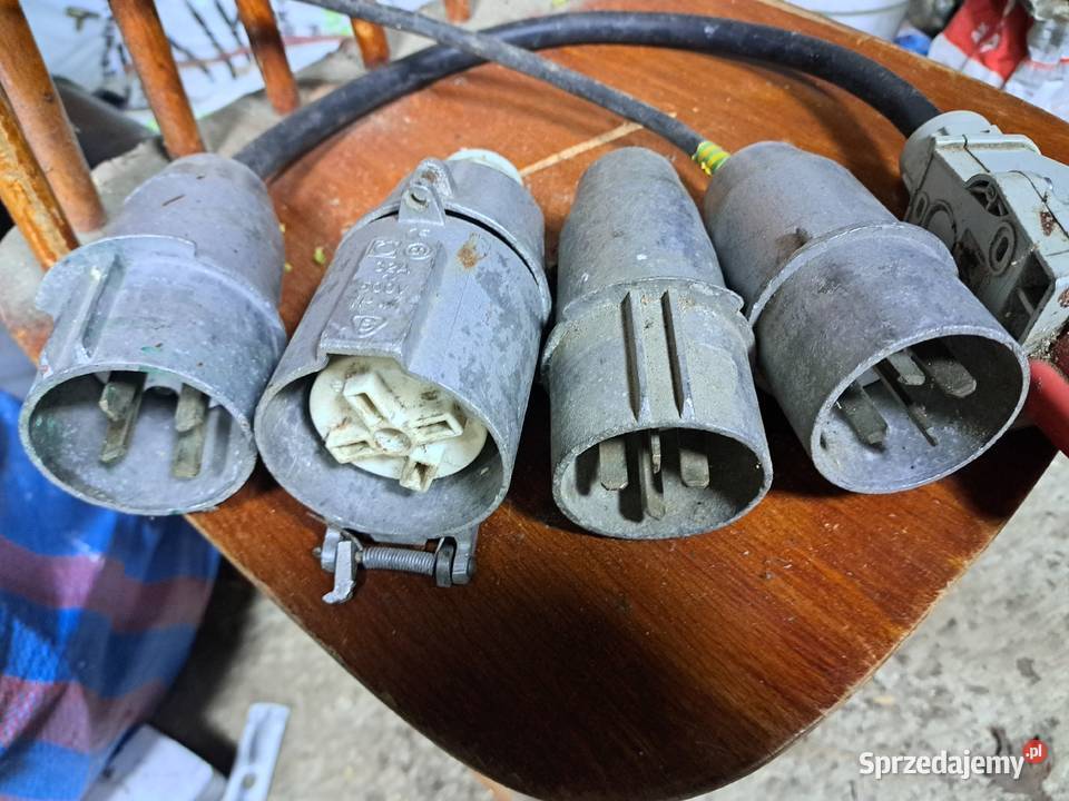 Wtyczka metalowa 32A500V płaskie bolce