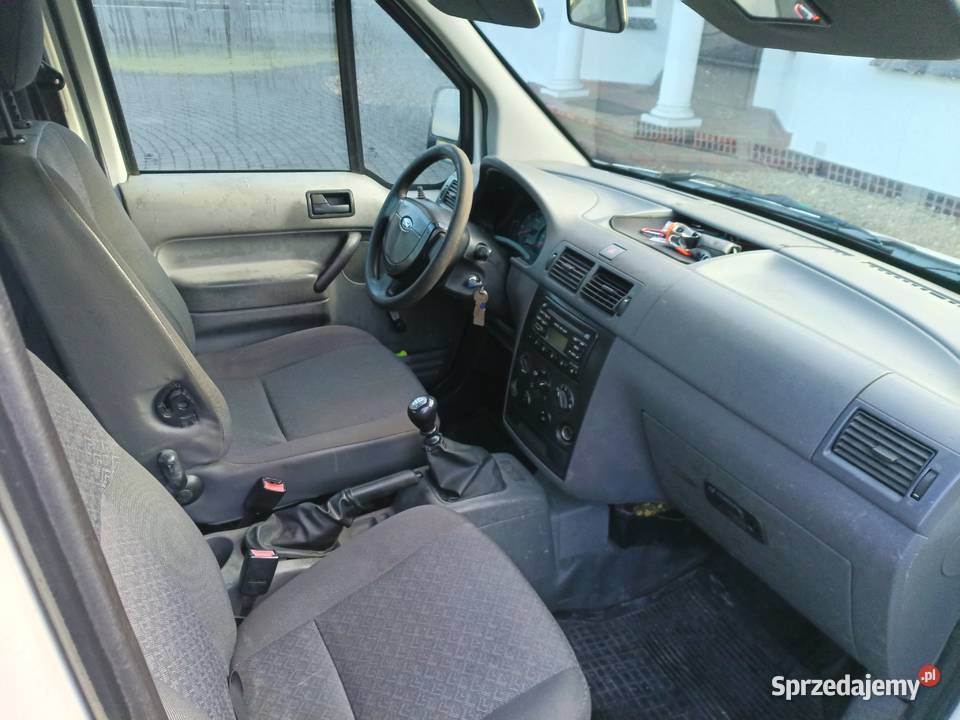 Ford connect 18 TDDI 260 hak Rok produkcji 2003 Lubliniec