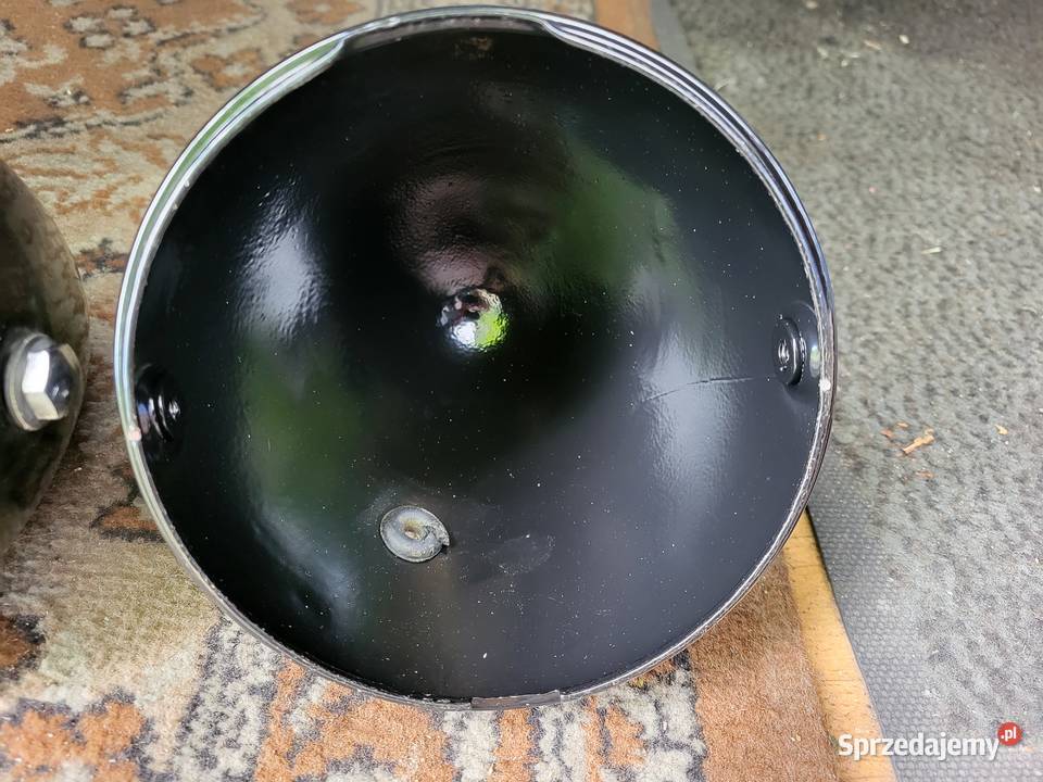 Dwie skorupy reflektora do Ursus C25C28 mazowieckie Żyrardów