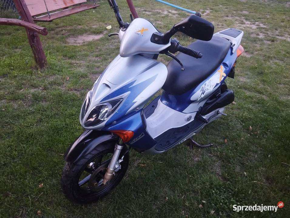 Honda x8r 50 2T nieuszkodzony Zameczek-Kolonia