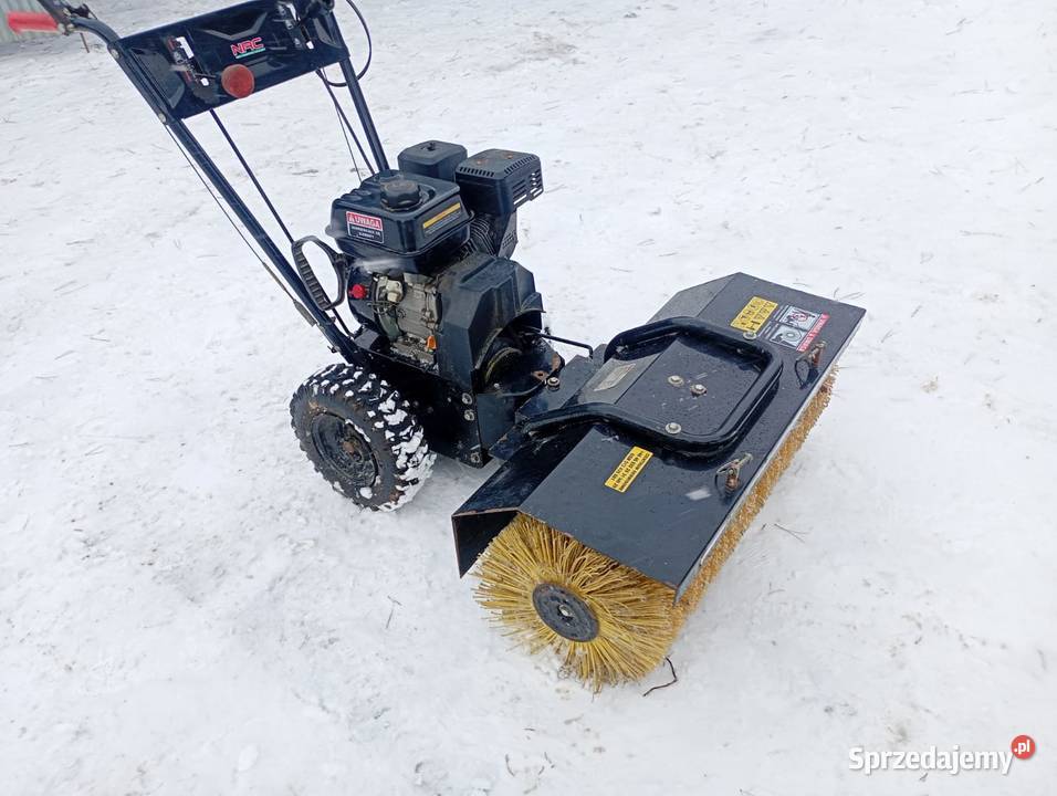 Zamiatarka odśnieżarka NAC Grabowiec