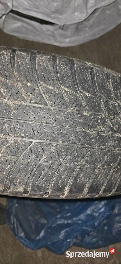 Opony zimowe Bridgestone 22545 R18