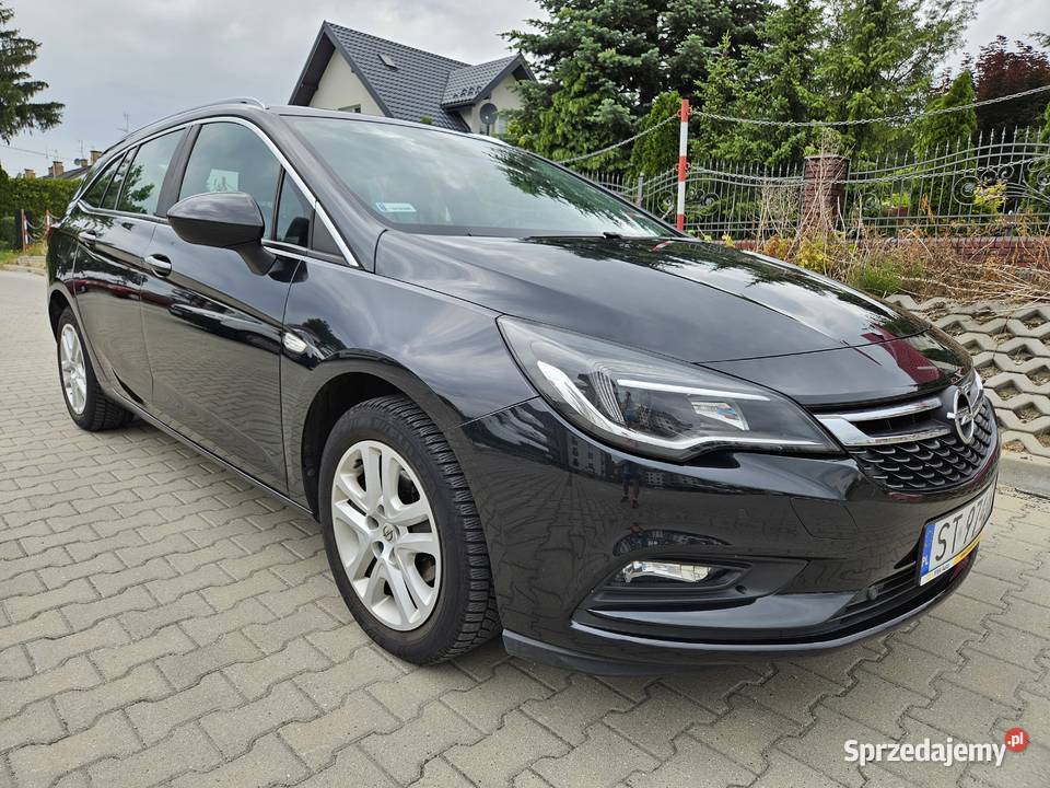 Opel Astra K 2016 14T 125 salon Polska pełna tempomat Astra Rzeszów