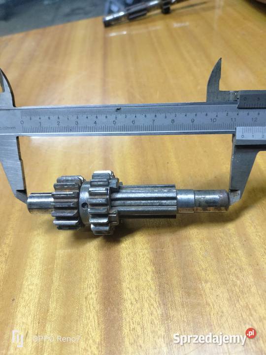 Wałek pośredni WSK 175 Łubno