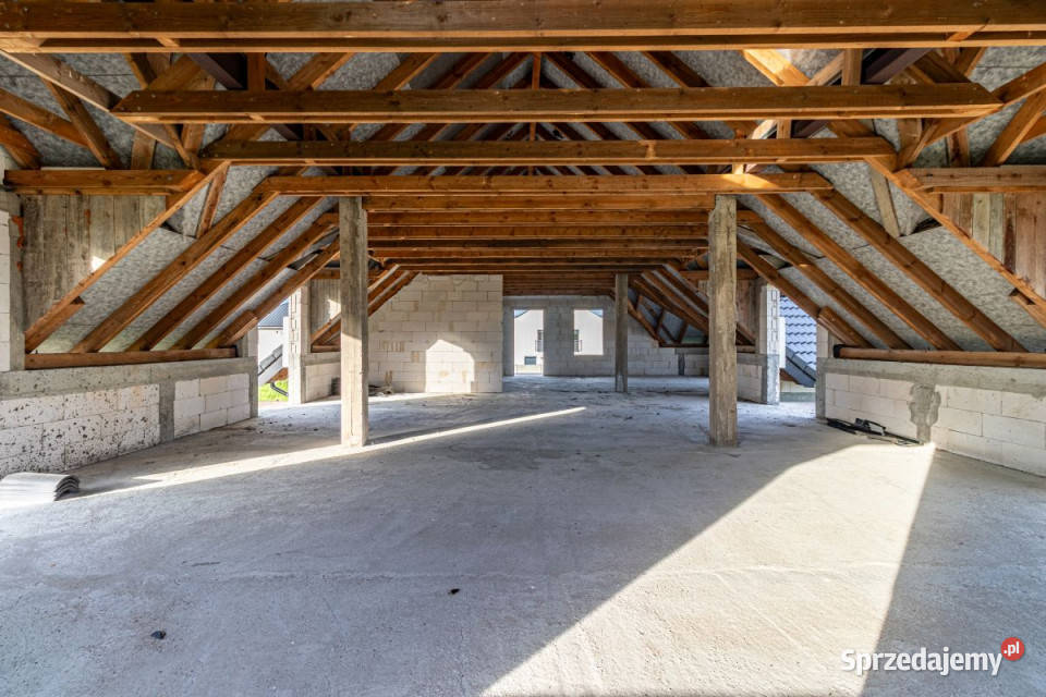 sprzedaży domu wolnostojącego 295m2 Łeba