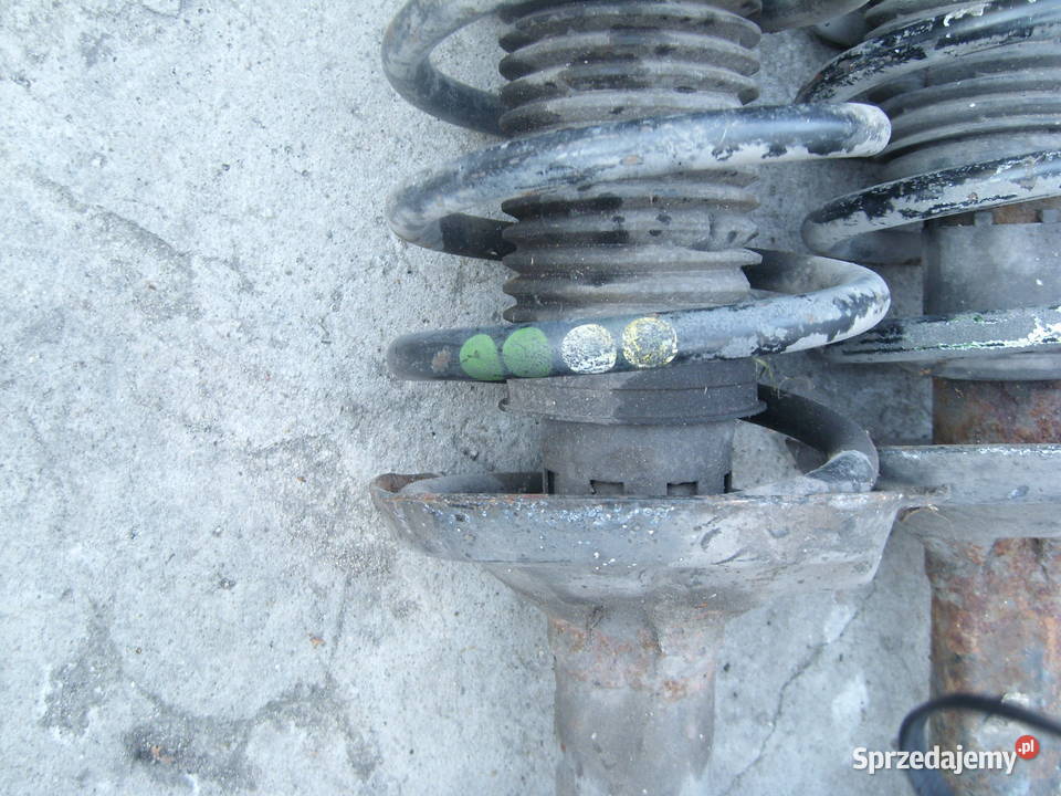 Komplet amortyzatorów golf III kombi amortyzatory śląskie Częstochowa