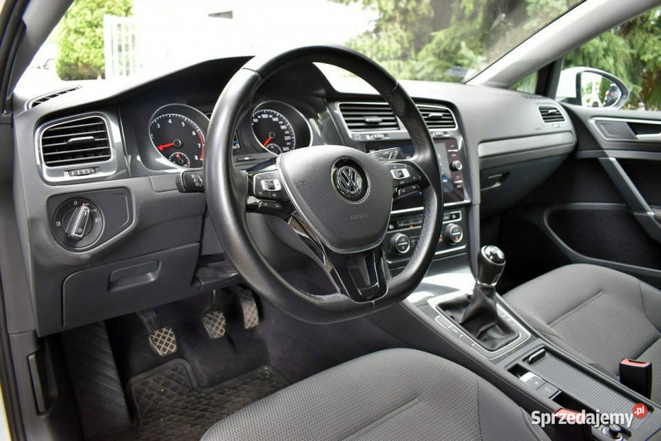 Volkswagen Golf Bezwypadkowy Salon Polska Serwis światła przeciwmgielne Golf Łódź